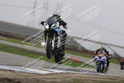 media/Nov-29-2025-TrackDaz (Sat) [[10ae2d9bce]]/A Group/Session 4 (Wheelie Bump)/